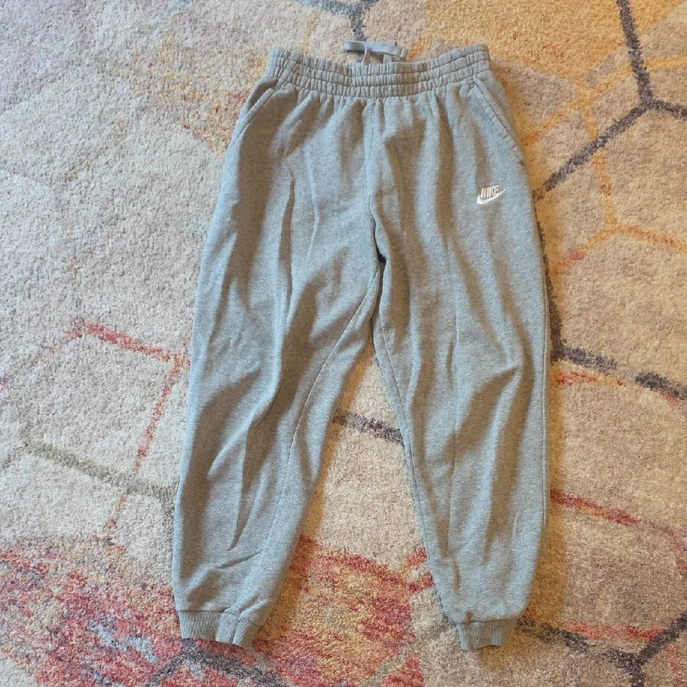 Nike Kids Heather Gray Jogger Sweatpants